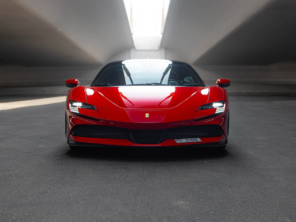 Ferrari Sf90 Stradale, Red